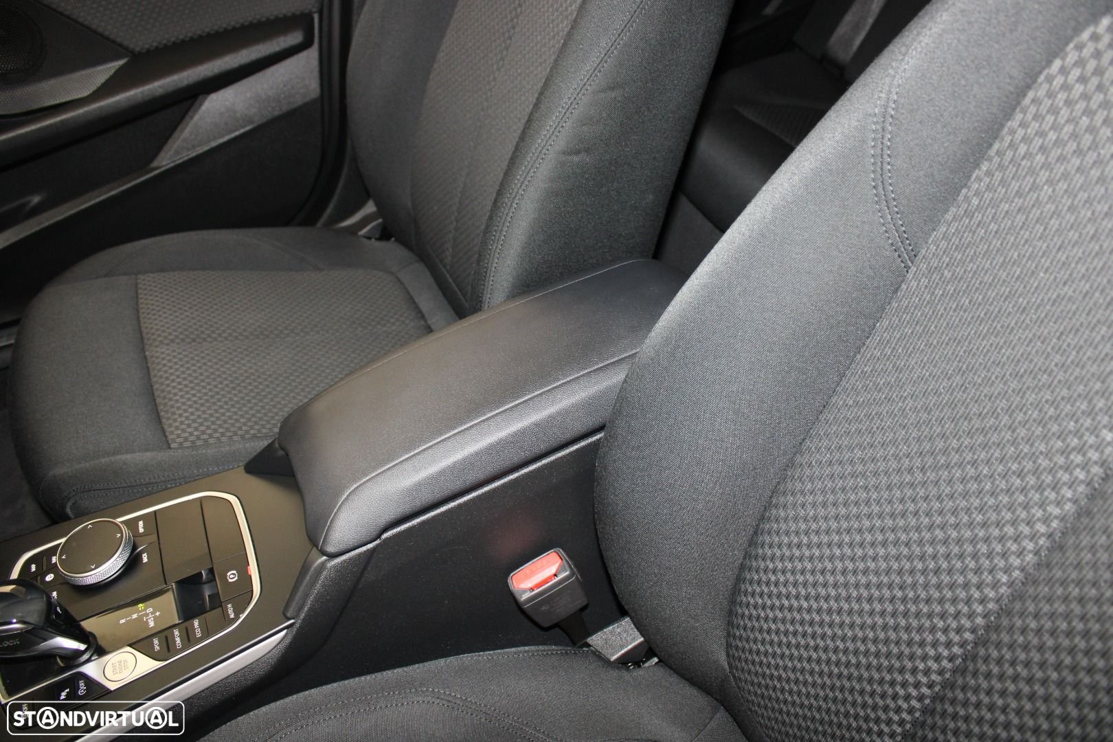 BMW 116 d Auto - 23