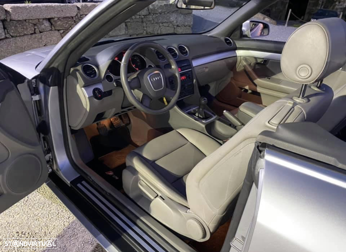 Audi A4 Cabrio 2.0 TDi - 5