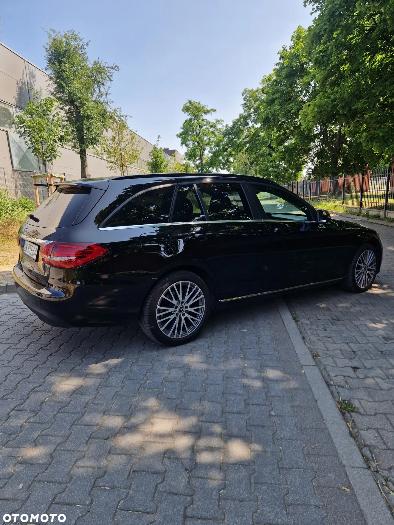 Mercedes-Benz Klasa C 180 d 9G-TRONIC - 22