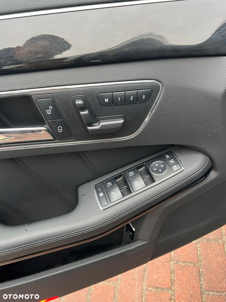 Mercedes-Benz Klasa E 350 CDI DPF BlueEFFICIENCY 7G-TRONIC Avantgarde - 14