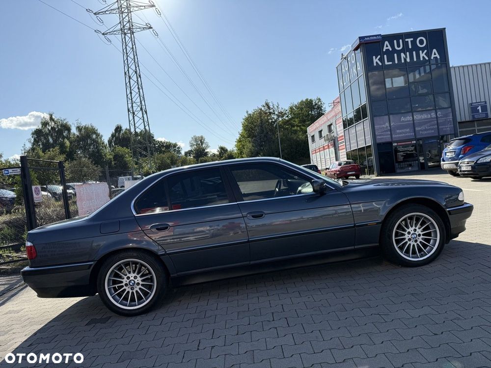 BMW Seria 7 - 3