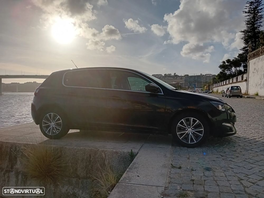 Peugeot 308 1.6 BlueHDi Style J17 - 18