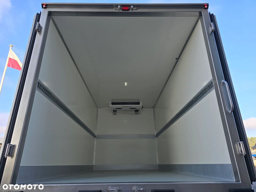 Fiat DUCATO MAXI CHŁODNIA 8-PALET -20* SALON PL SILNIK 2,3 IVECO POWER 18OKM STAN JAK NOWY KLIMATYZACJA ELEKTRYKA TEMPOMAT LEDY FOTEL KIEROWCY AMORTYZOWANY - 17