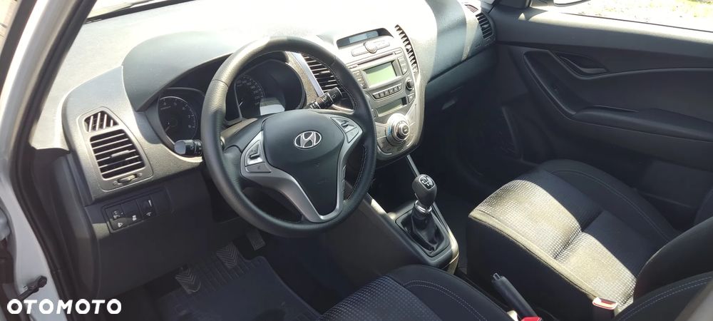 Hyundai ix20 1.4 blue Comfort - 10