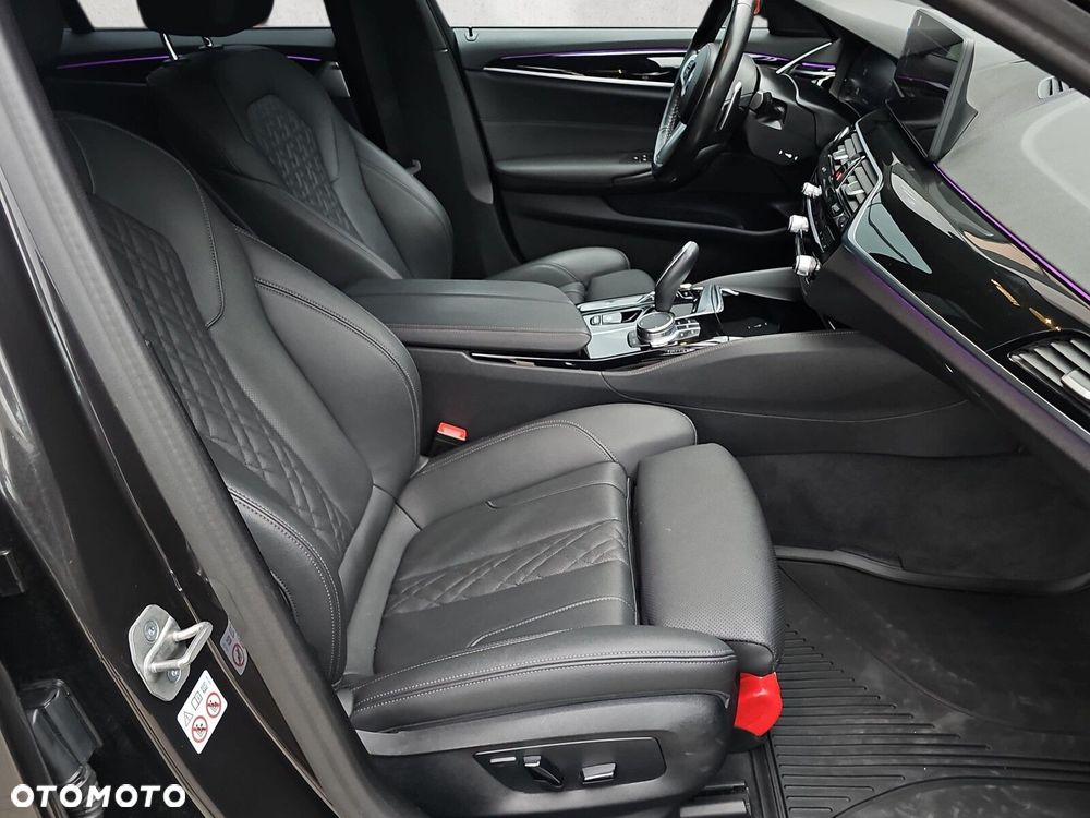BMW Seria 5 - 13