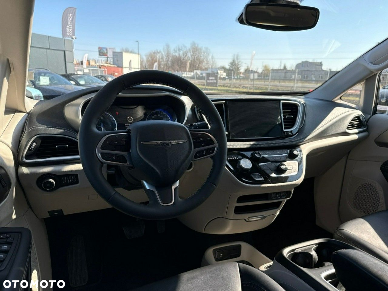 Chrysler Pacifica - 11