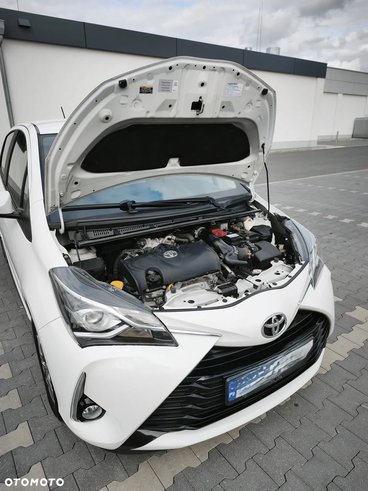 Toyota Yaris 1.5 Premium - 10