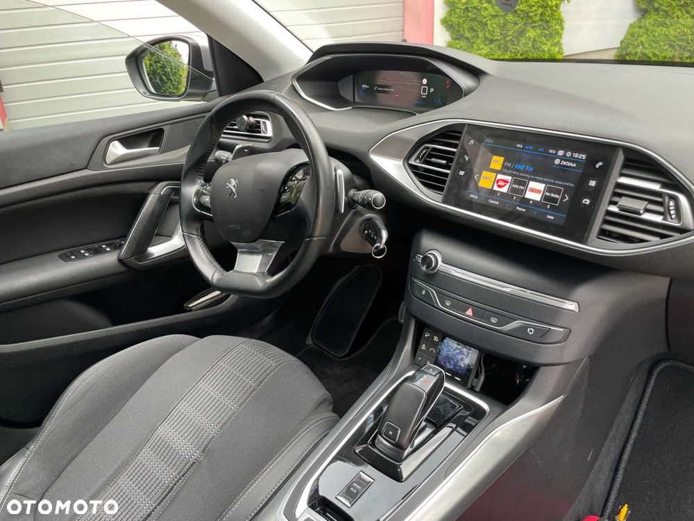 Peugeot 308 - 5