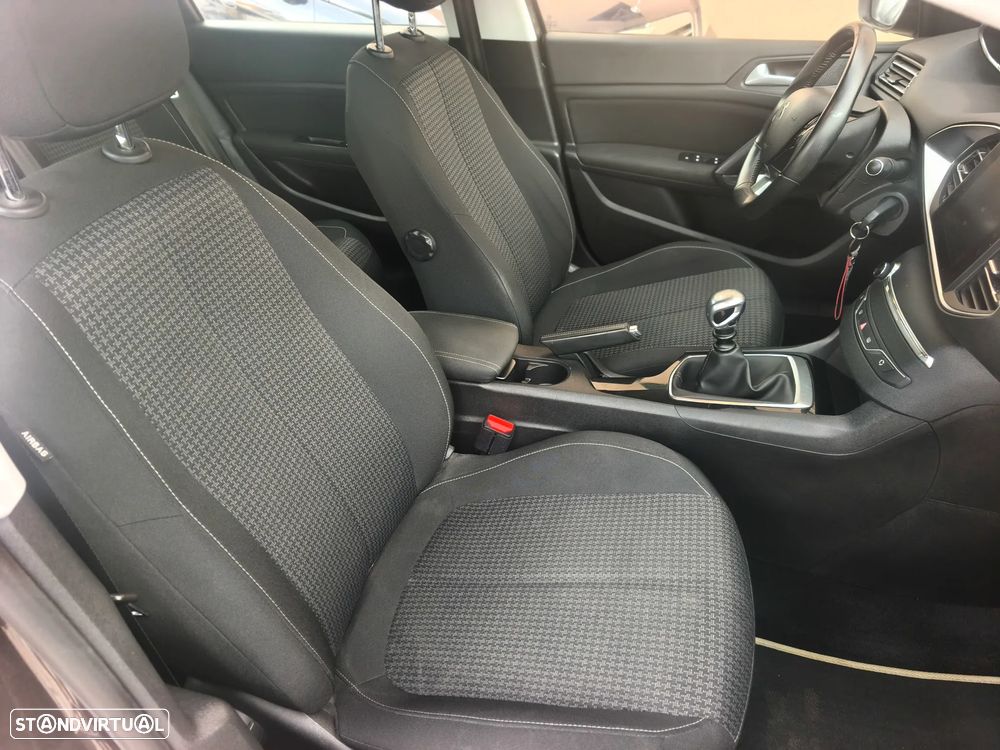 Peugeot 308 SW BlueHDi 130 Stop & Start Active - 22
