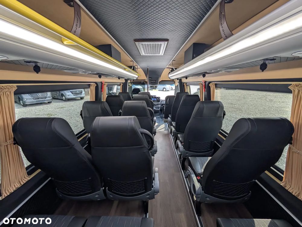 Mercedes-Benz Sprinter 519 - 25