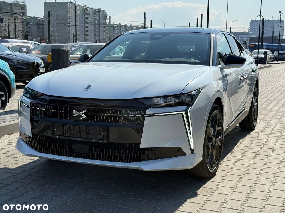 DS Automobiles N°4 1.2 mHEV Pallas eDCS6 - 3