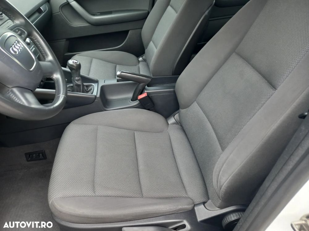 Audi A3 1.6 ack Ambiente - 12