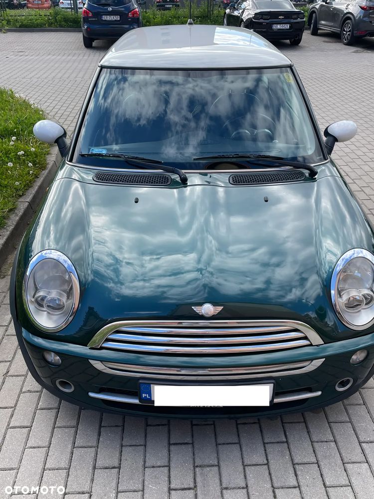 MINI Cooper Standard - 16