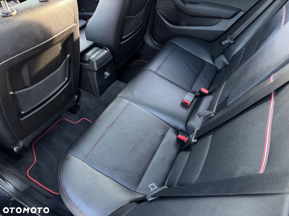BMW X1 sDrive18d Sport Line - 10