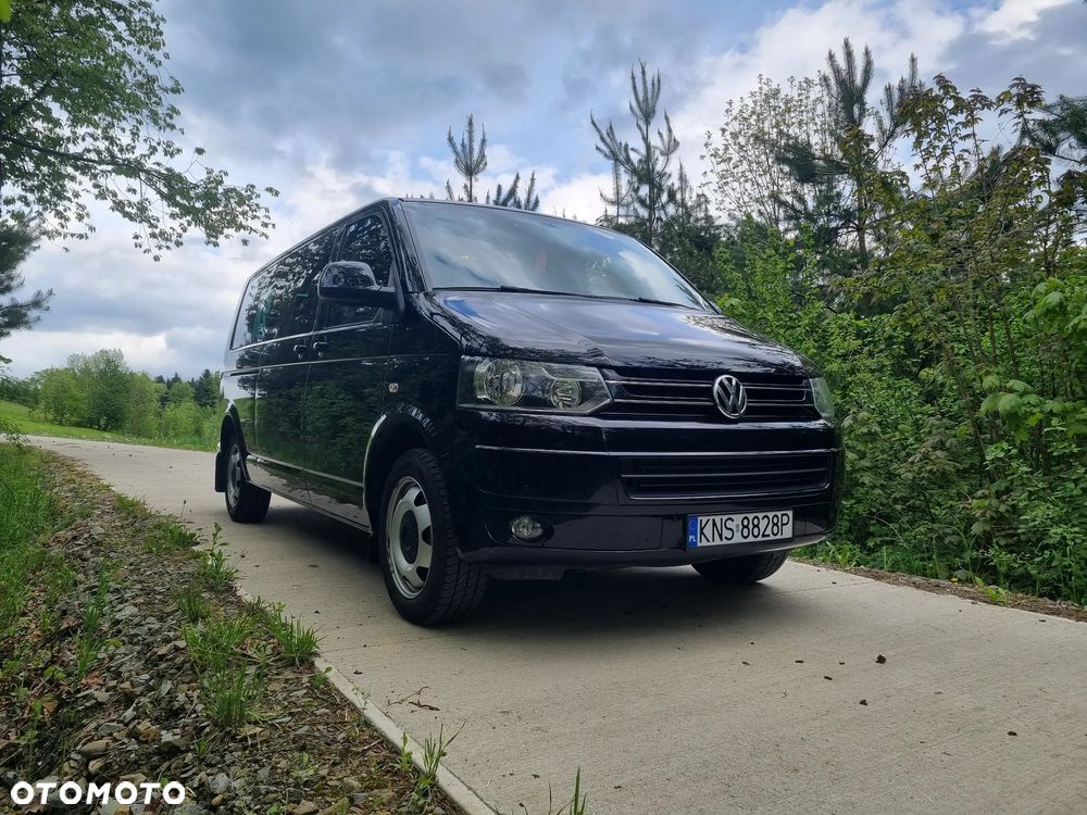 Volkswagen Caravelle - 2