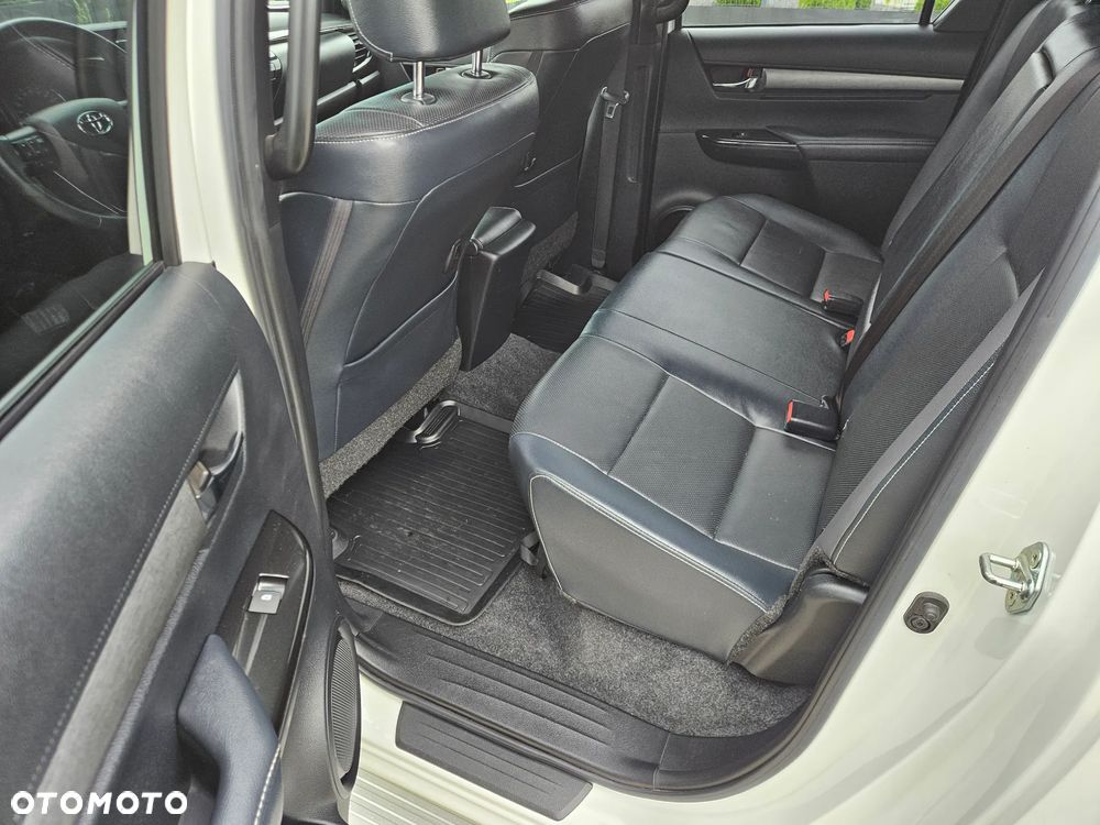 Toyota Hilux 2.8 D-4D Double Cab Invincible 4x4 - 15