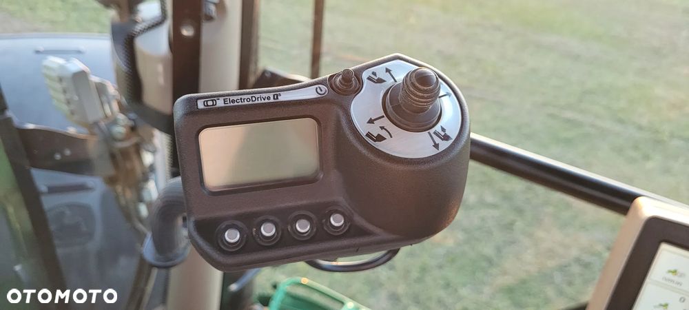 John Deere 6170R - 24