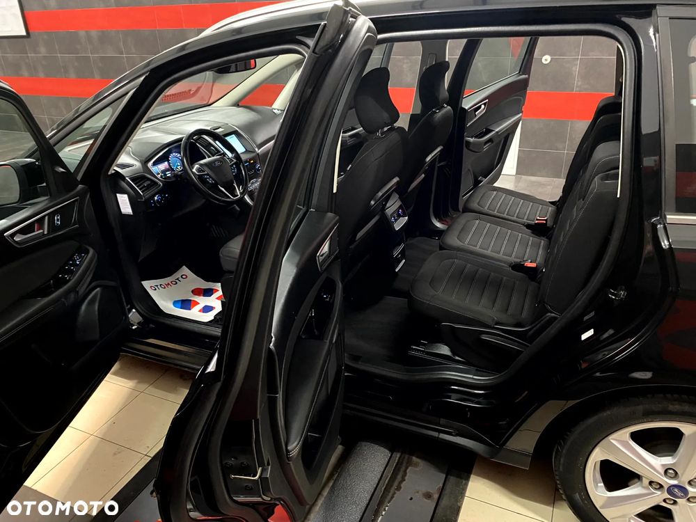 Ford Galaxy 2.0 EcoBoost Titanium - 16