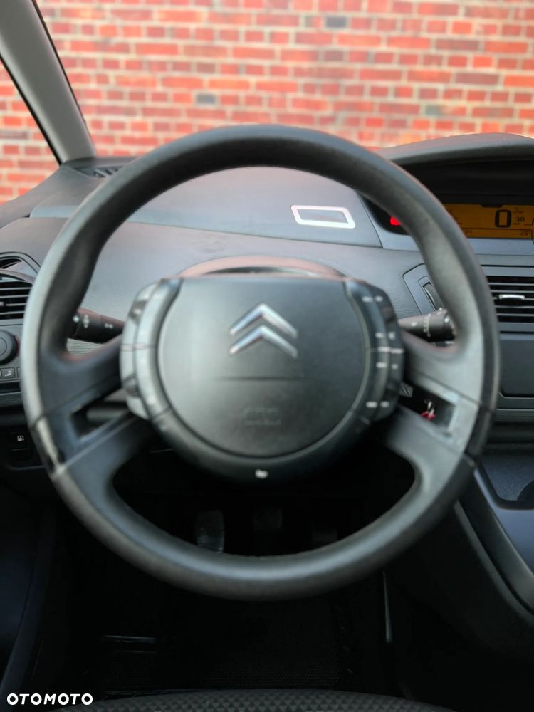 Citroën C4 Picasso - 25