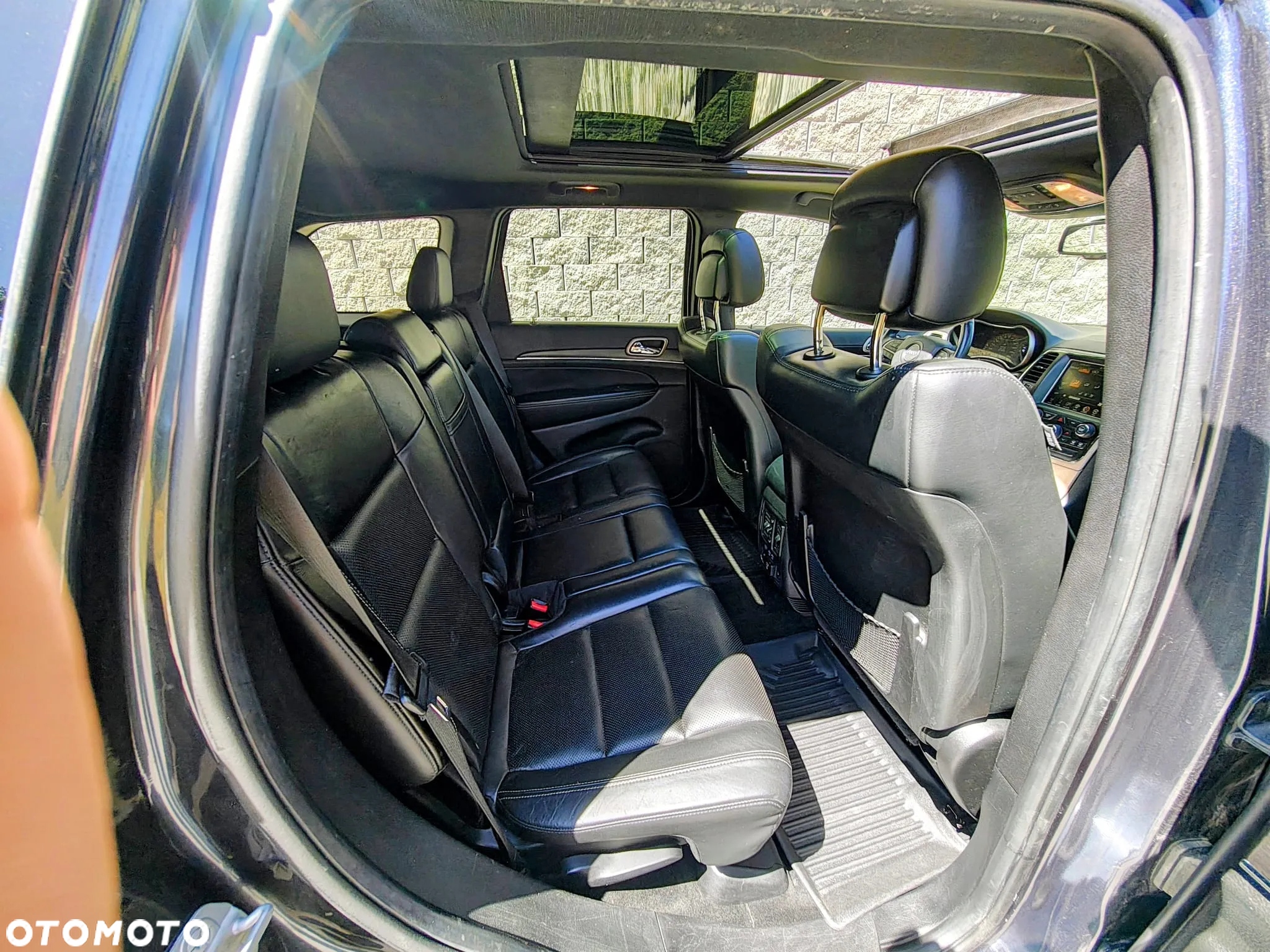 Jeep Grand Cherokee - 13