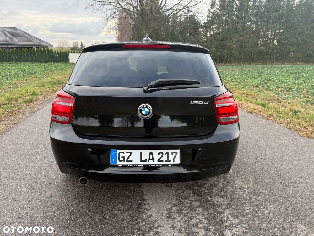 BMW Seria 1 120d Sport Line - 5