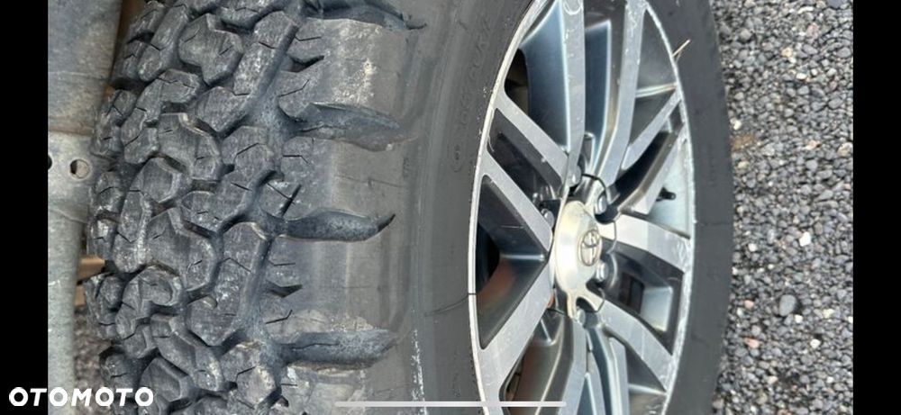 Toyota Hilux 4x4 Double Cab S&S Comfort - 33