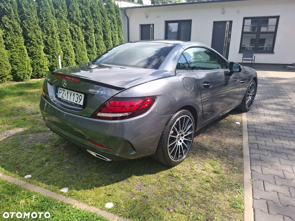 Mercedes-Benz SLC 200 9G-TRONIC RedArt Edition - 16