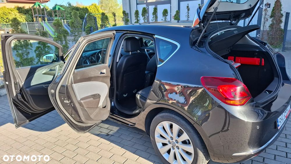 Opel Astra 1.4 T Cosmo - 1