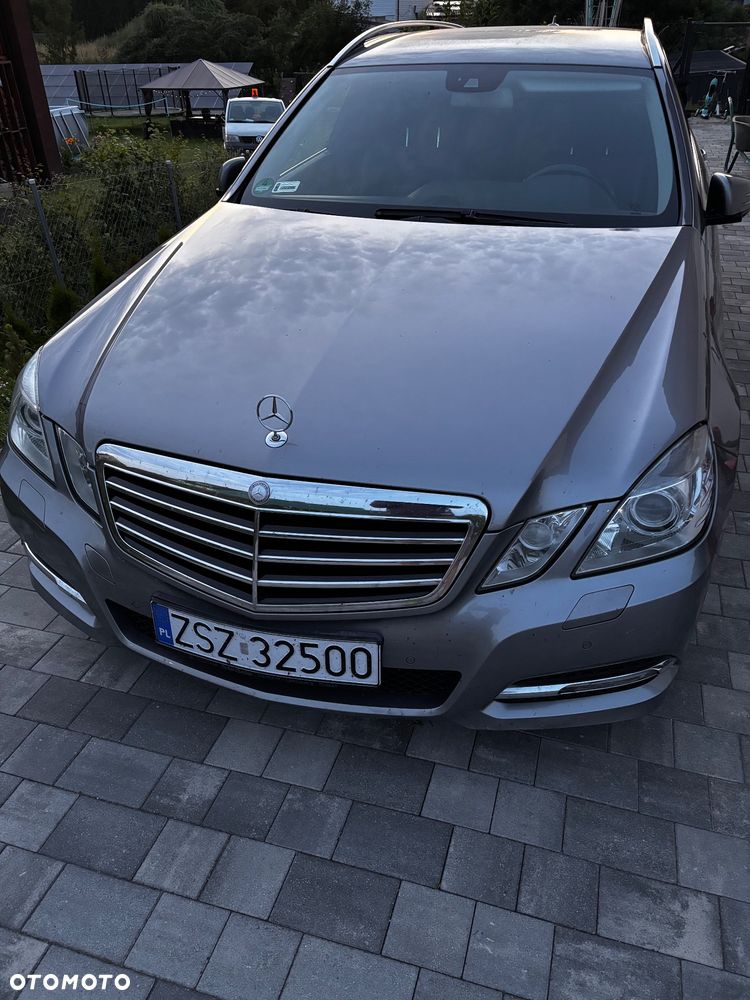 Mercedes-Benz Klasa E 220 CDI DPF BlueEFFICIENCY Automatik Avantgarde - 9