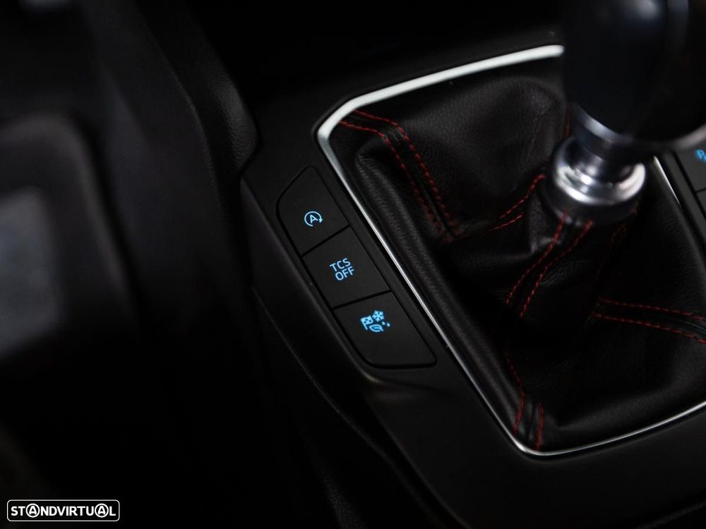 Ford Focus SW 1.5 TDCi EcoBlue Active - 18