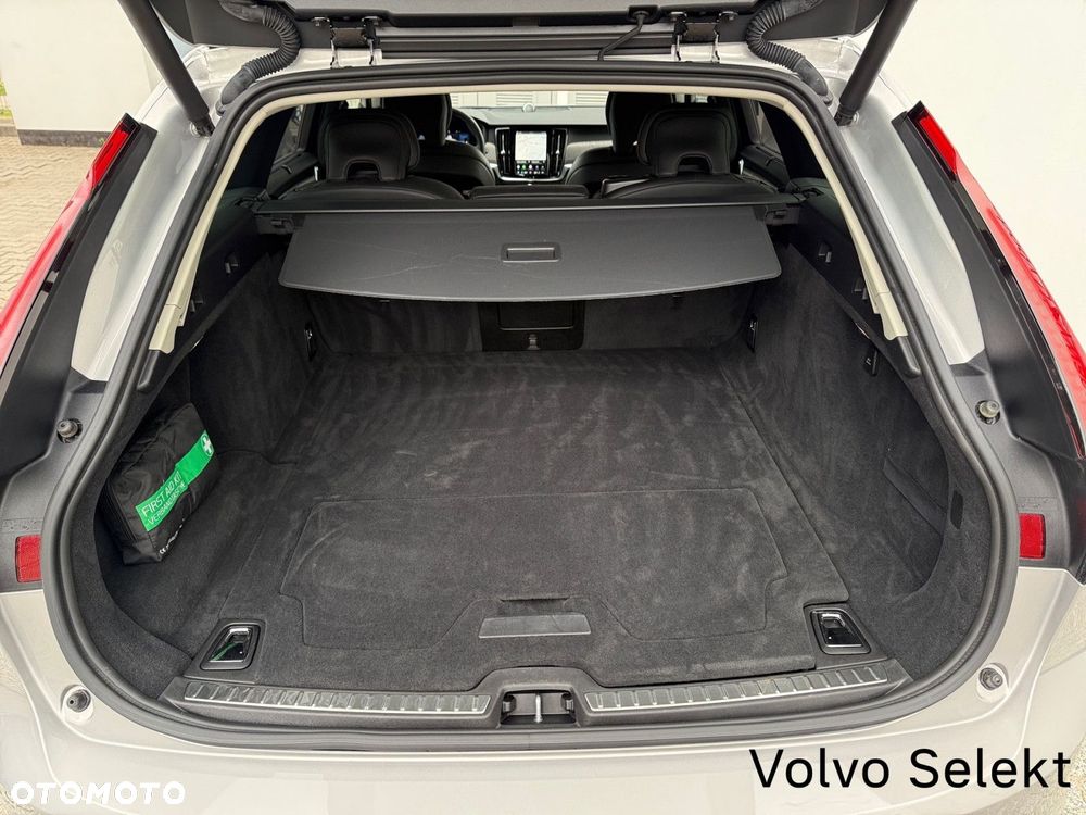 Volvo V90 - 32