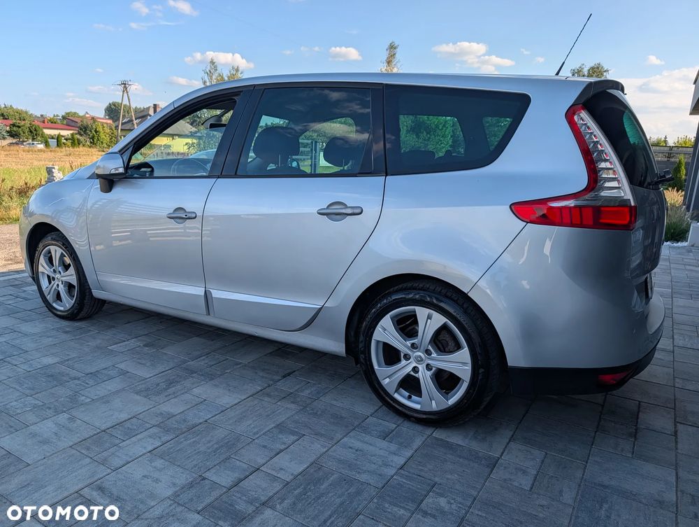 Renault Grand Scenic 1.6 16V Authentique - 10