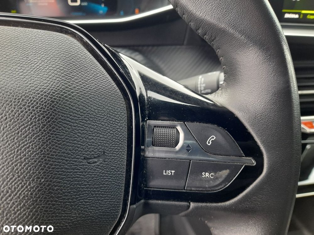 Peugeot 2008 - 14