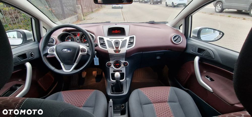Ford Fiesta 1.25 Silver X (Ambiente) EU6 - 16