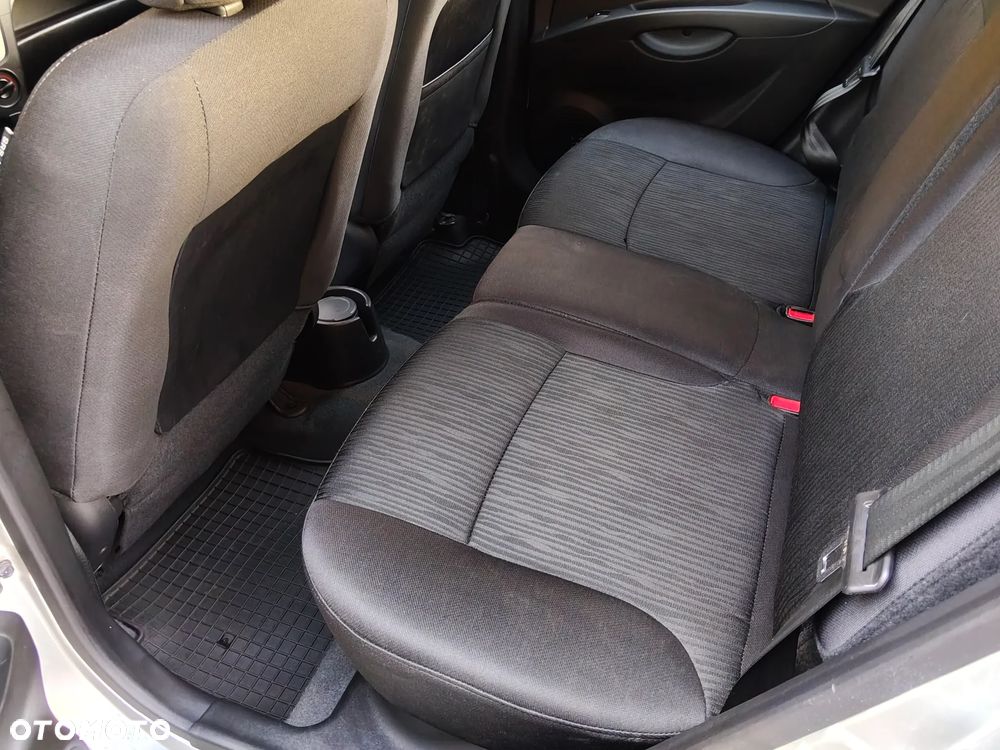 Kia Picanto - 10