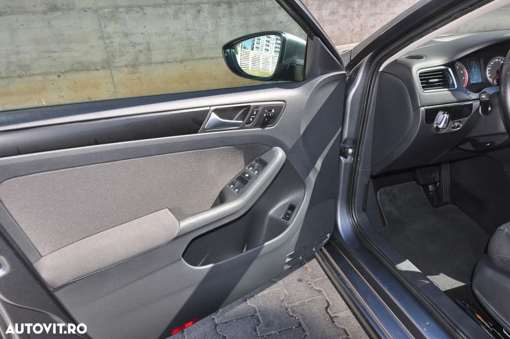 Volkswagen Jetta 1.4 TSI DSG Comfortline - 17
