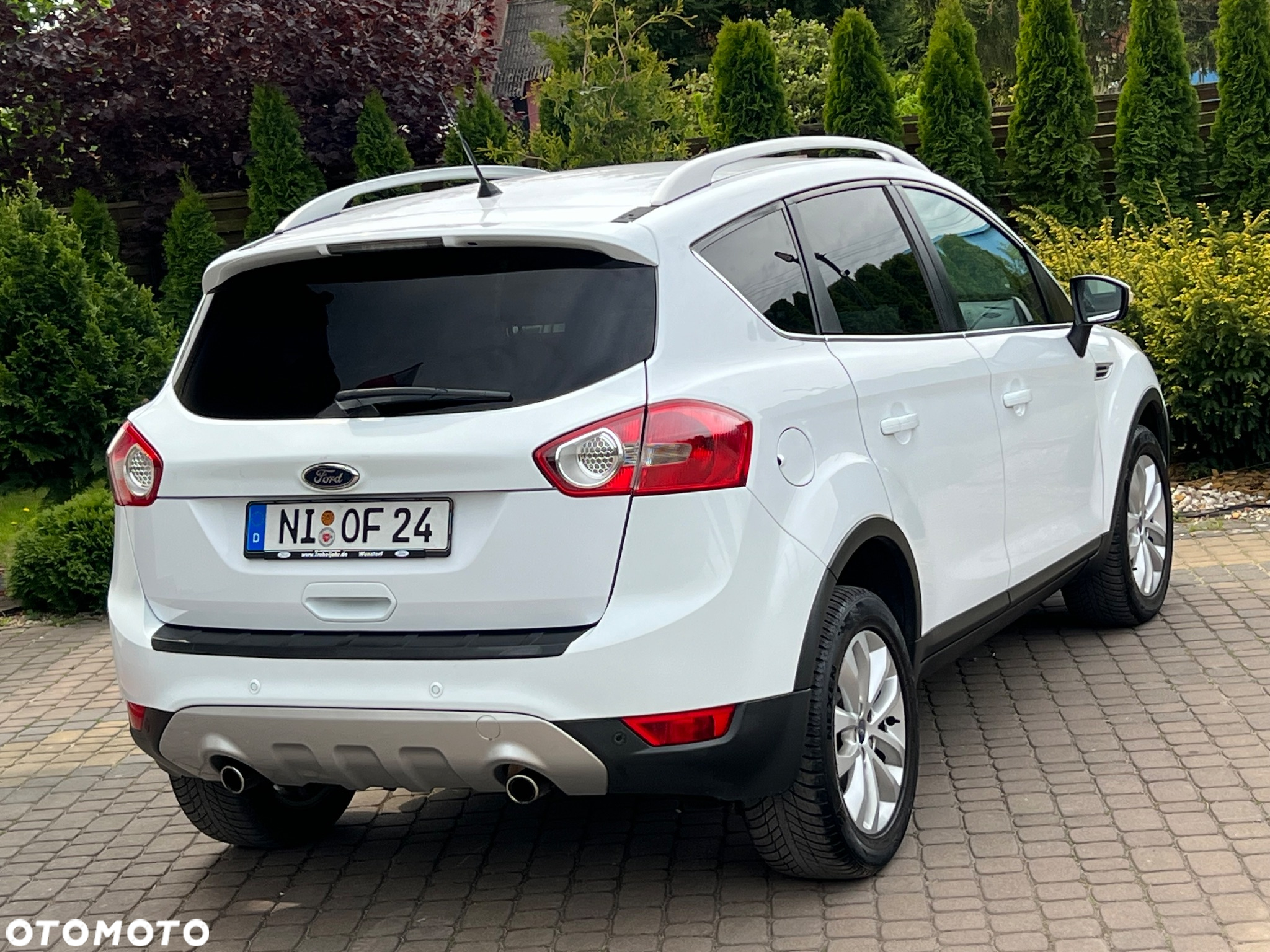 Ford Kuga 2.0 TDCi FWD Titanium - 4