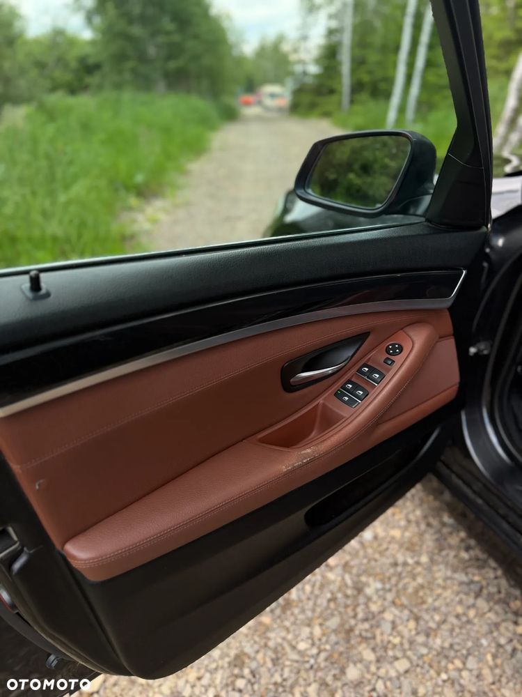 BMW Seria 5 520d - 26