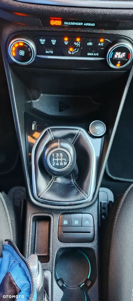 Ford Fiesta 1.0 EcoBoost Gold X - 17