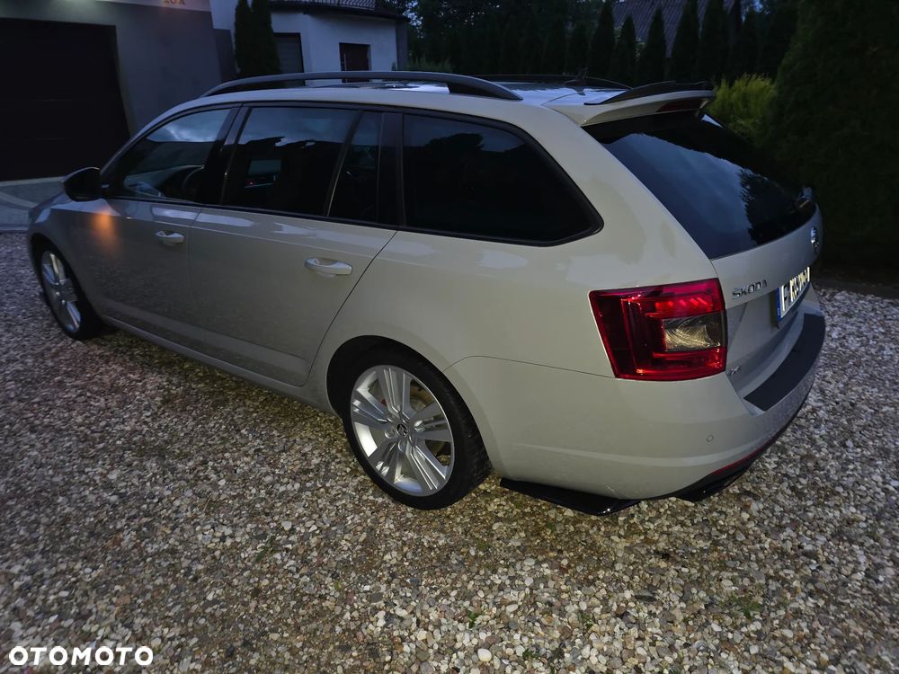 Skoda Octavia 2.0 TDI 4x4 RS DSG - 19