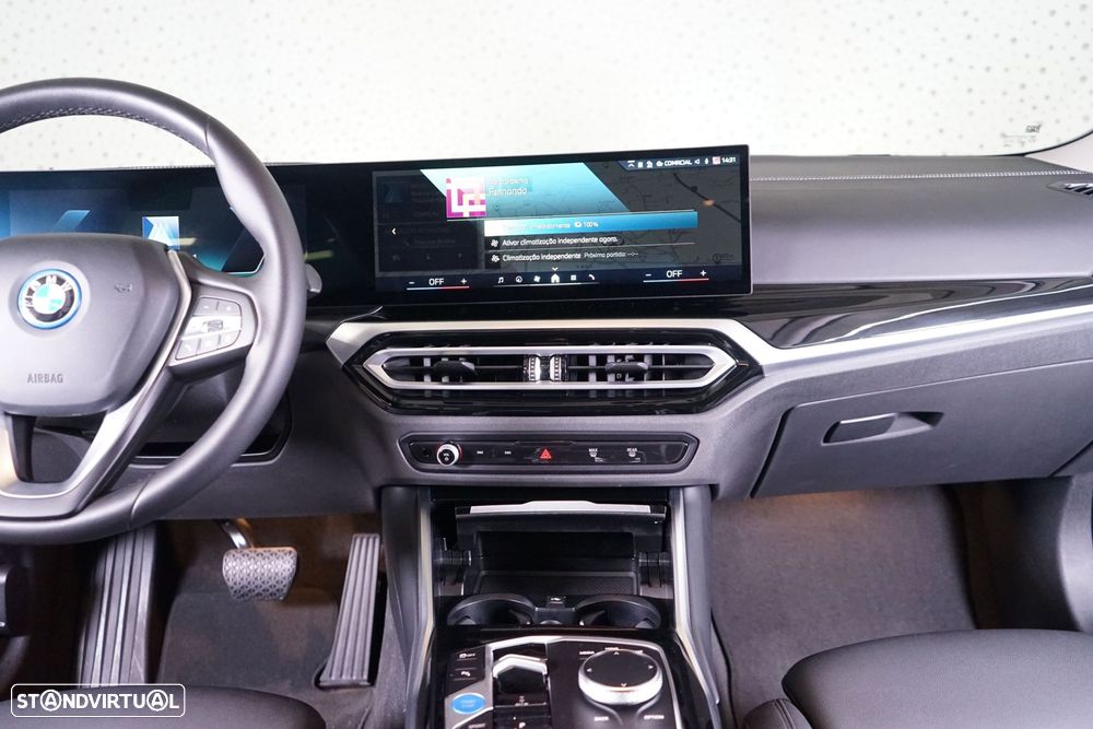 BMW i4 eDrive40 Desportiva M - 21