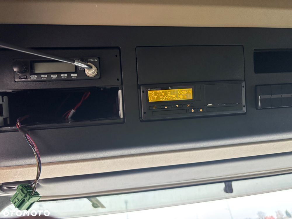 Mercedes-Benz Actros - 11