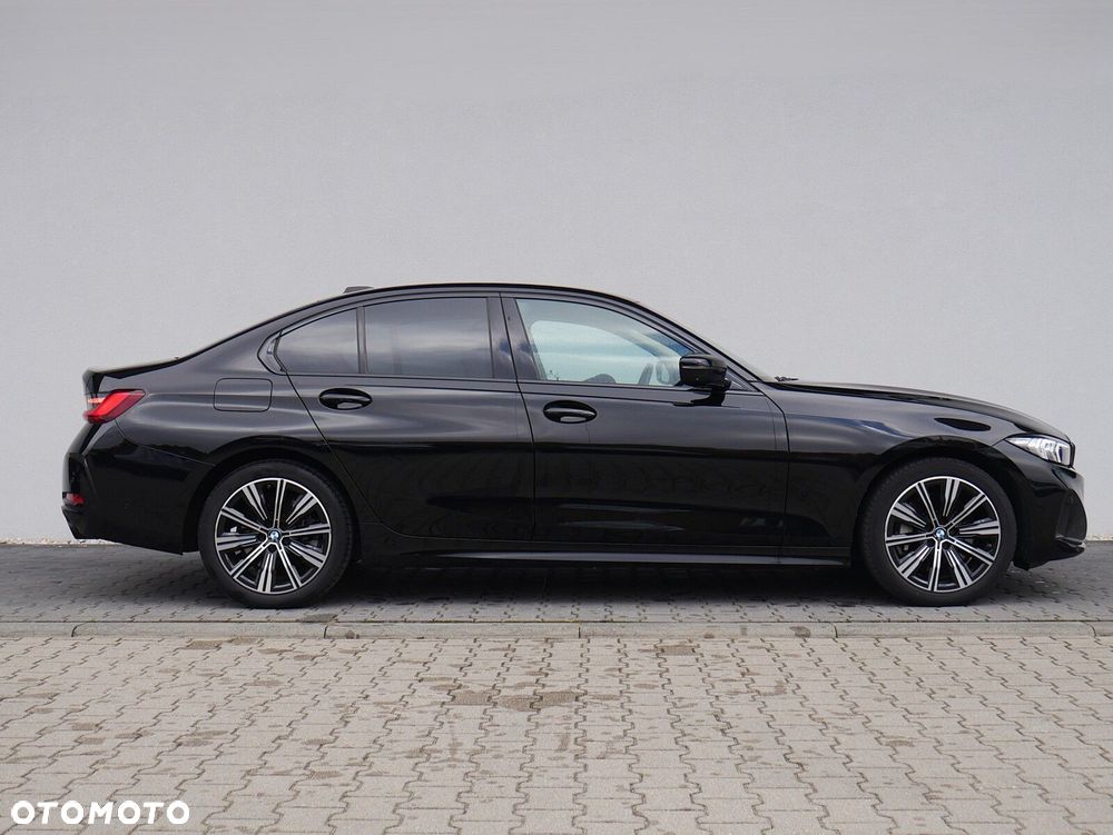 BMW Seria 3 330d xDrive MHEV Sport Line - 21