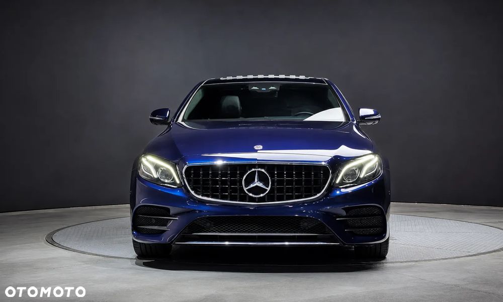 Mercedes-Benz Klasa E 300 9G-TRONIC AMG Line - 4