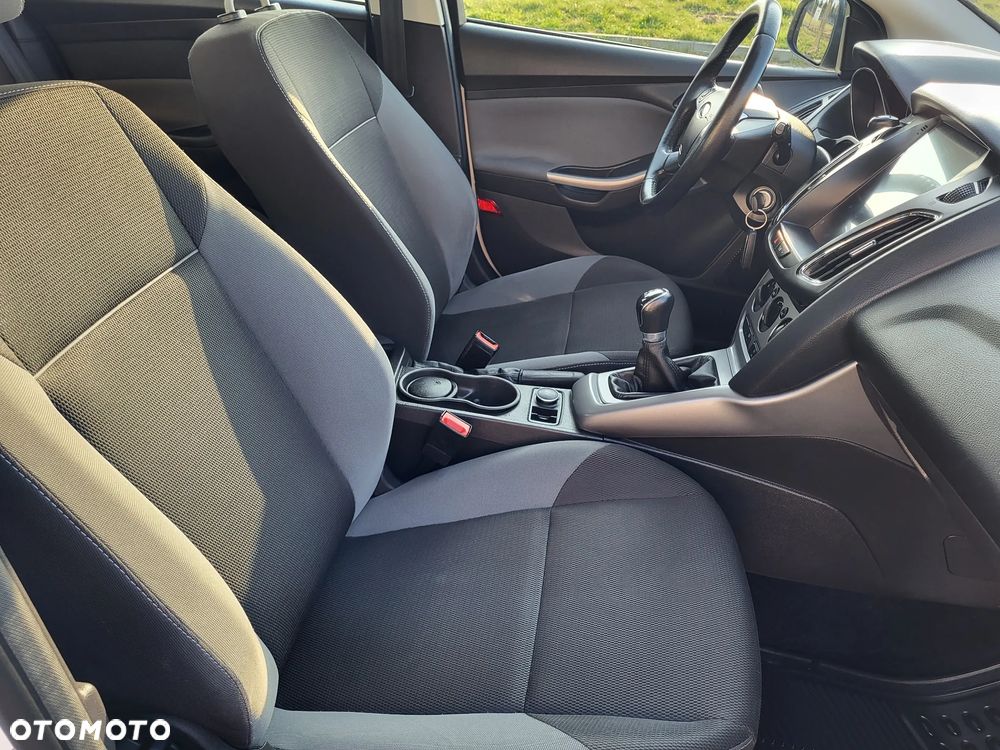 Ford Focus 1.0 EcoBoost Ambiente - 13