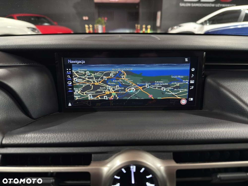 Lexus RC 300h F Sport - 28