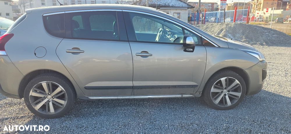 Peugeot 3008 1.6 BlueHDI S&S EAT6 Allure - 3