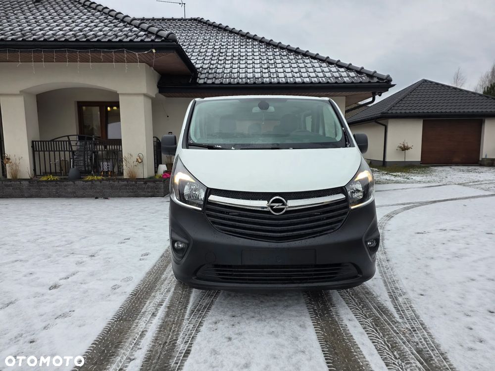Opel Vivaro - 2