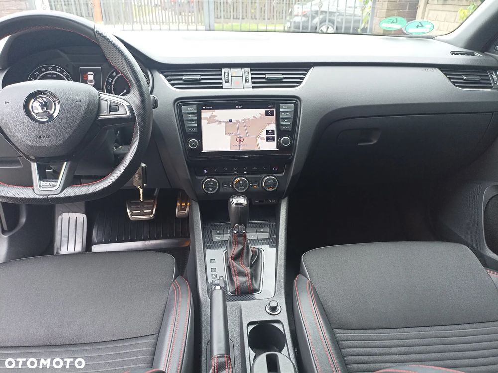 Skoda Octavia 2.0 TDI RS DSG - 19
