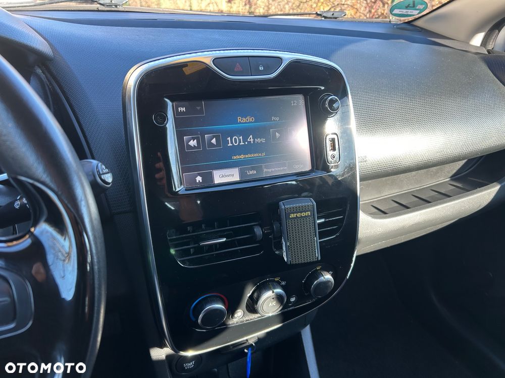 Renault Clio 1.2 16V 75 Collection - 15